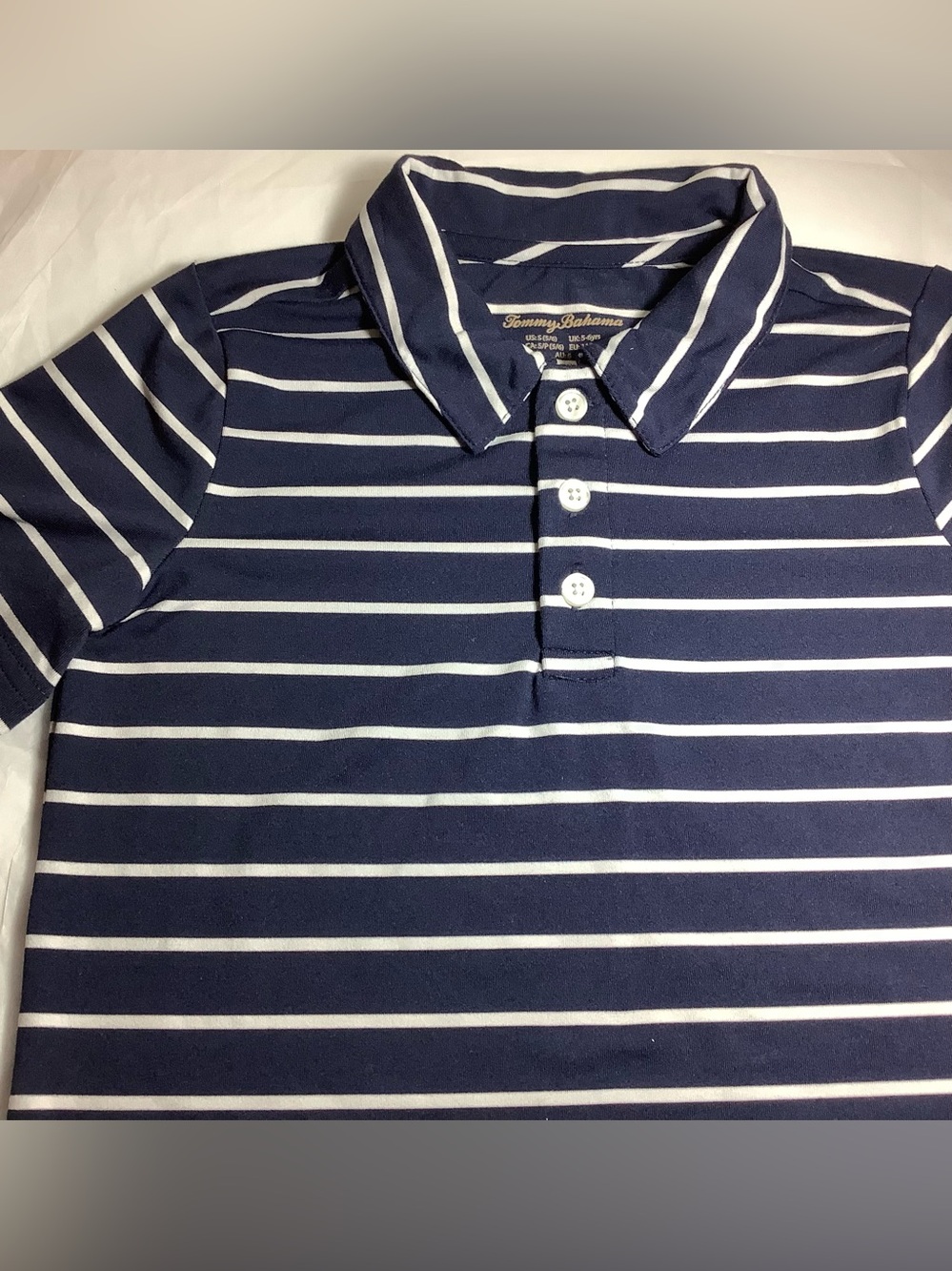 Tommy Bahama Boys short sleeve polo shirt size S space 5/6 blue white striped.